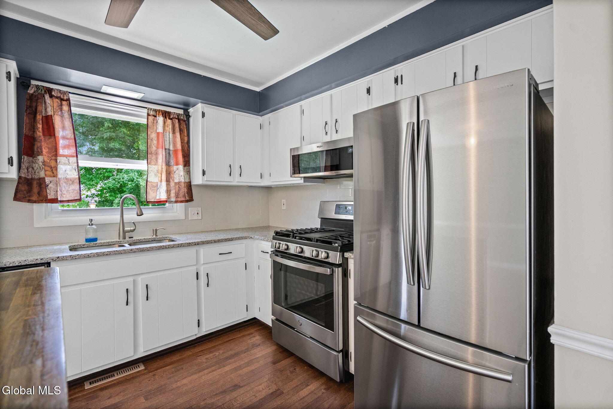 1009 Valentine Drive Schenectady NY 12303