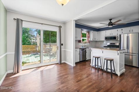 1009 Valentine Drive Schenectady NY 12303