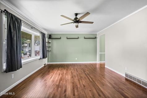 1009 Valentine Drive Schenectady NY 12303