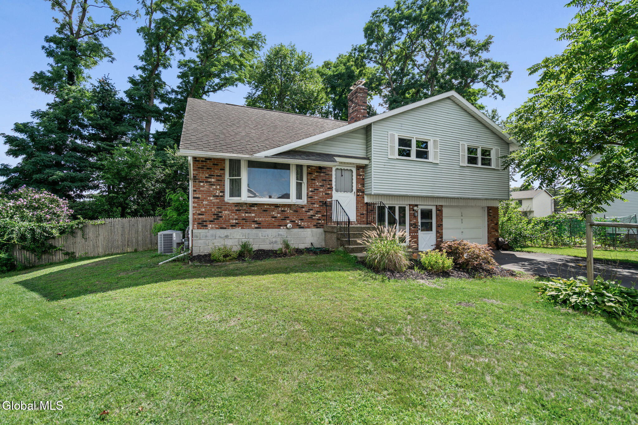 1009 Valentine Drive Schenectady NY 12303