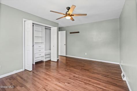 1009 Valentine Drive Schenectady NY 12303