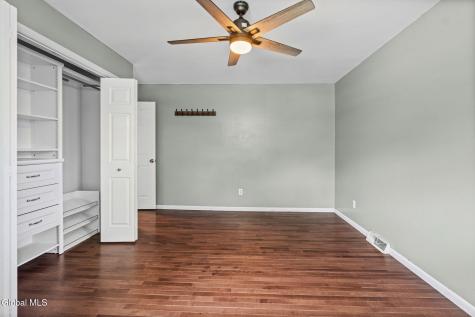 1009 Valentine Drive Schenectady NY 12303