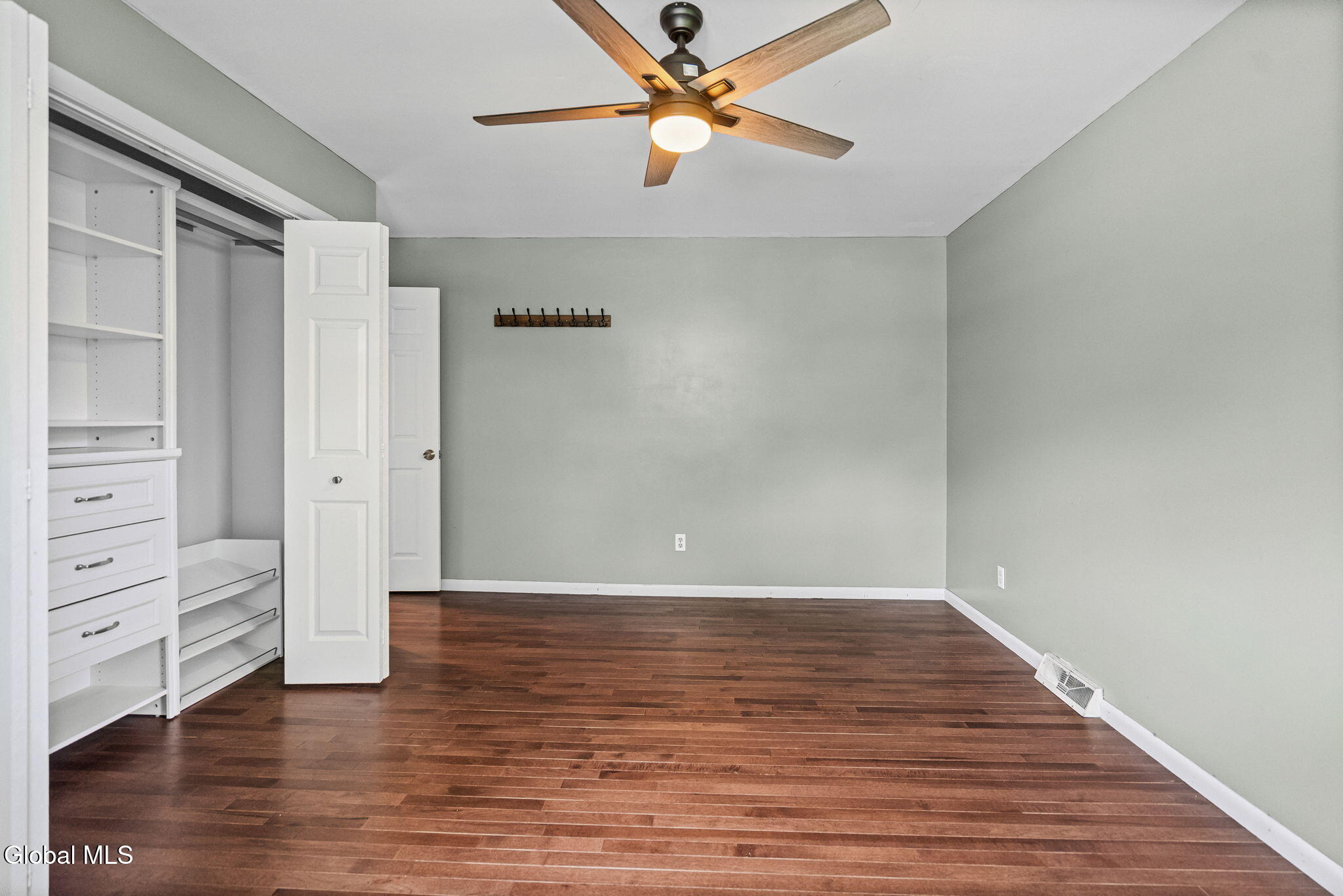 1009 Valentine Drive Schenectady NY 12303