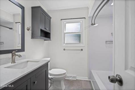 1009 Valentine Drive Schenectady NY 12303