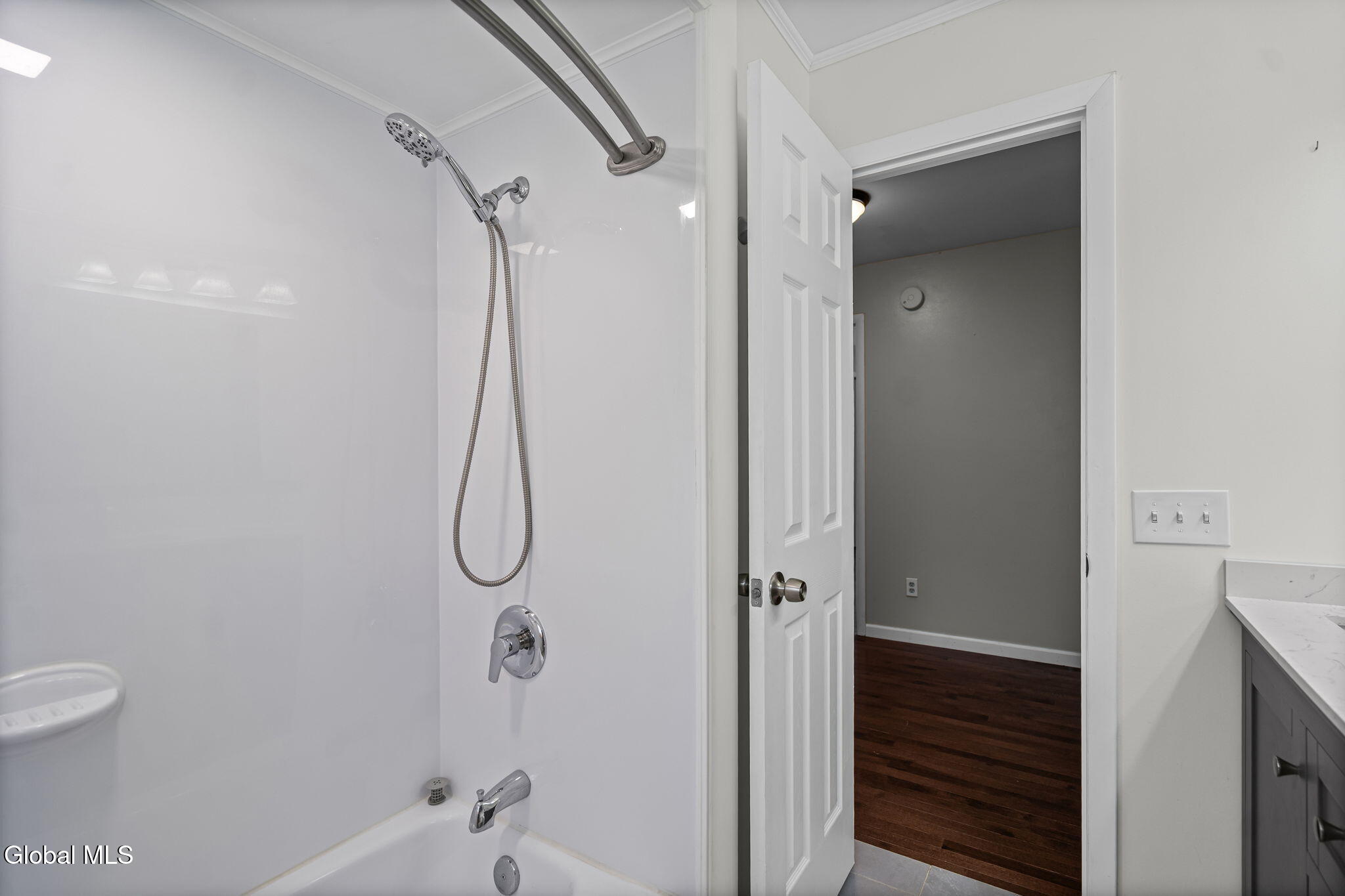 1009 Valentine Drive Schenectady NY 12303