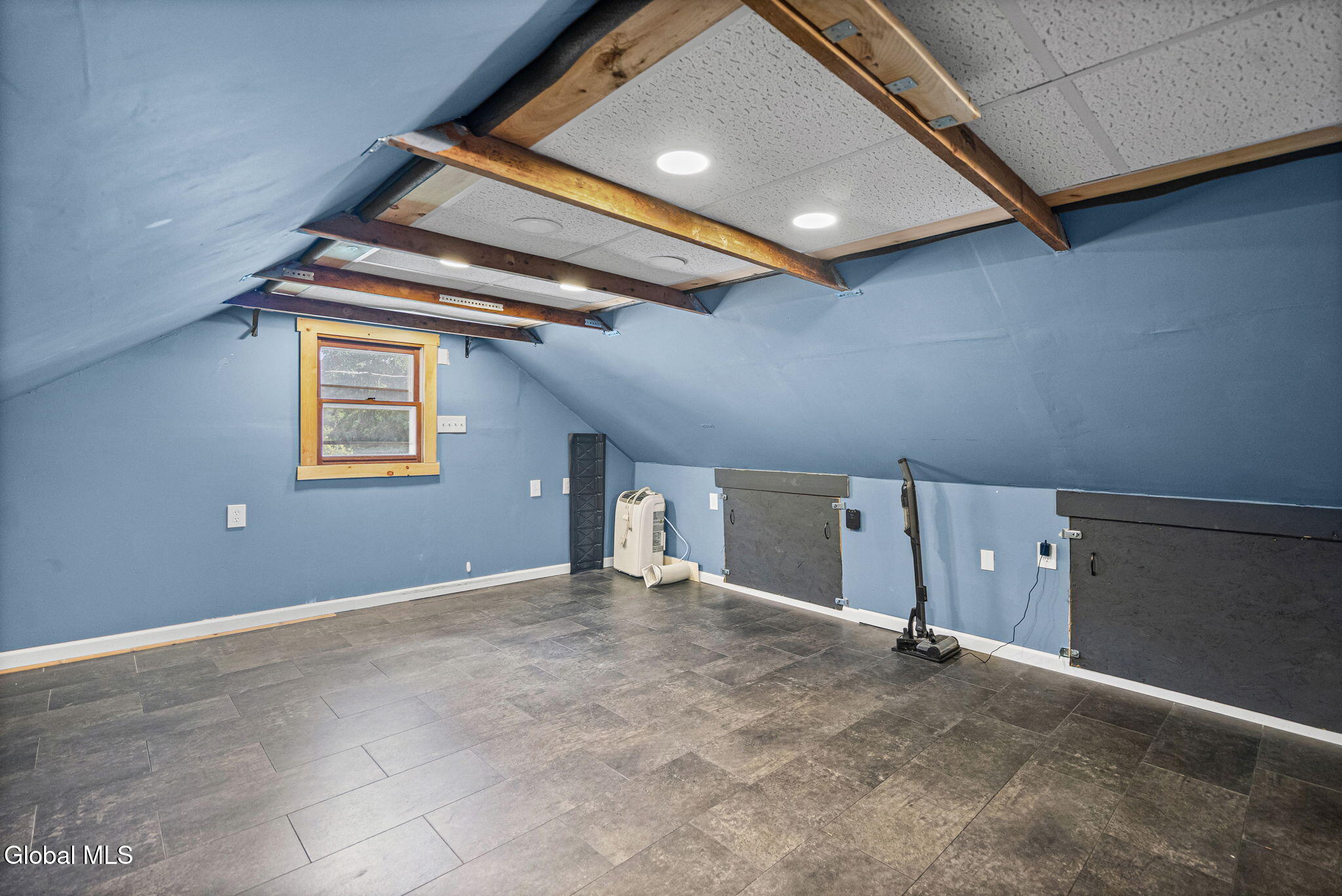 1009 Valentine Drive Schenectady NY 12303