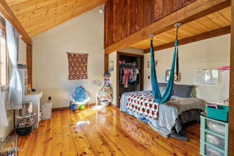 522 Starr Road Ravena NY 12143