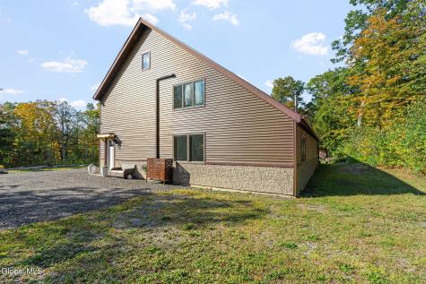 522 Starr Road Ravena NY 12143