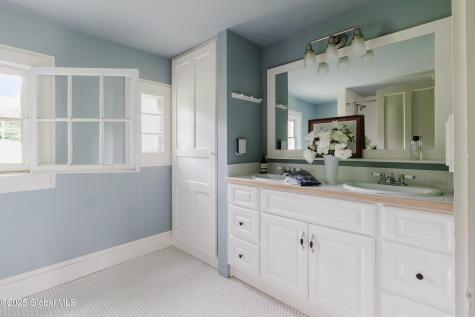 88 Mac Brown Road Claverack NY 12513