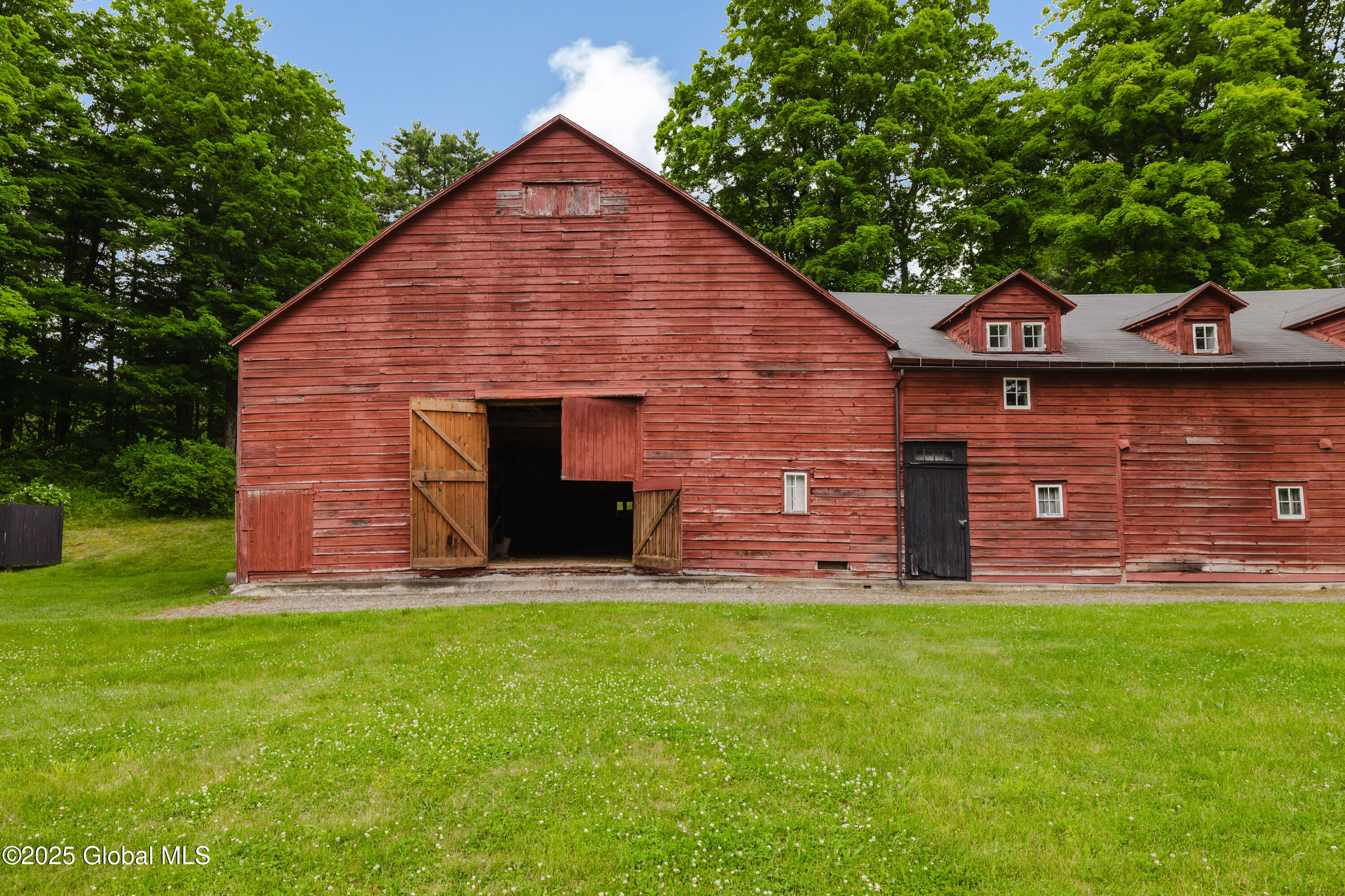 88 Mac Brown Road Claverack NY 12513