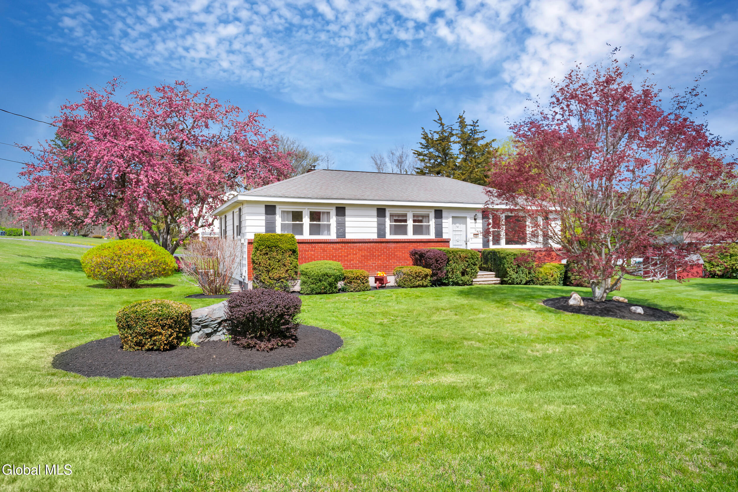 2 Dusenberry Road Troy NY 12182
