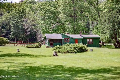 64 Kaydeross Park Road Saratoga Springs NY 12866