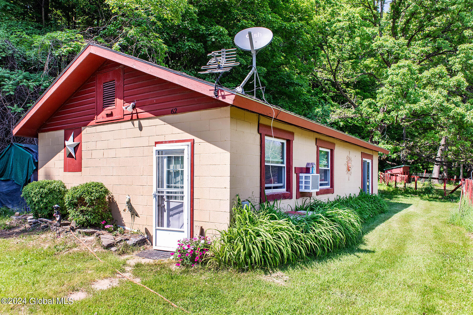 64 Kaydeross Park Road Saratoga Springs NY 12866