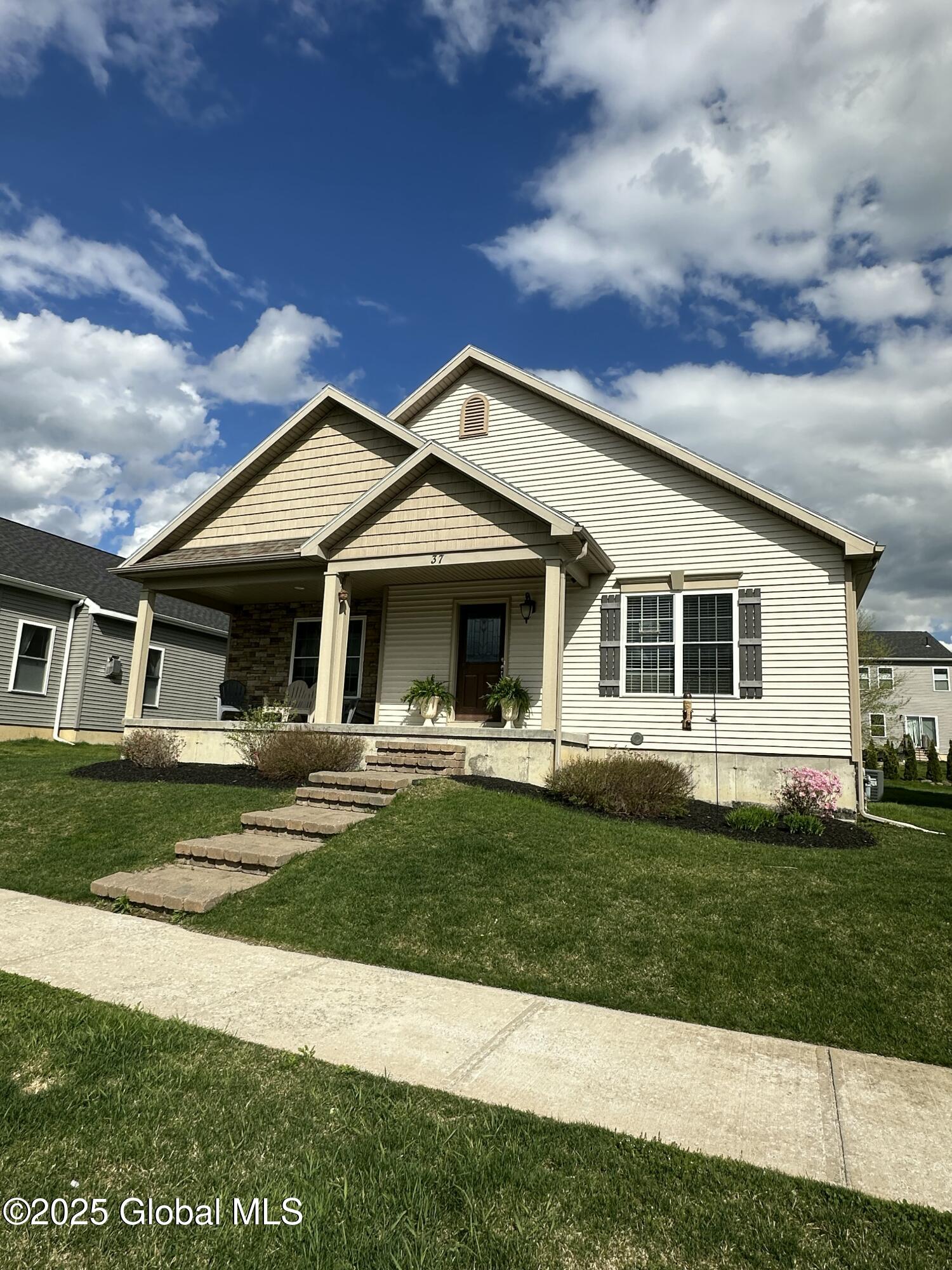 37 Nantucket Street Cohoes NY 12047