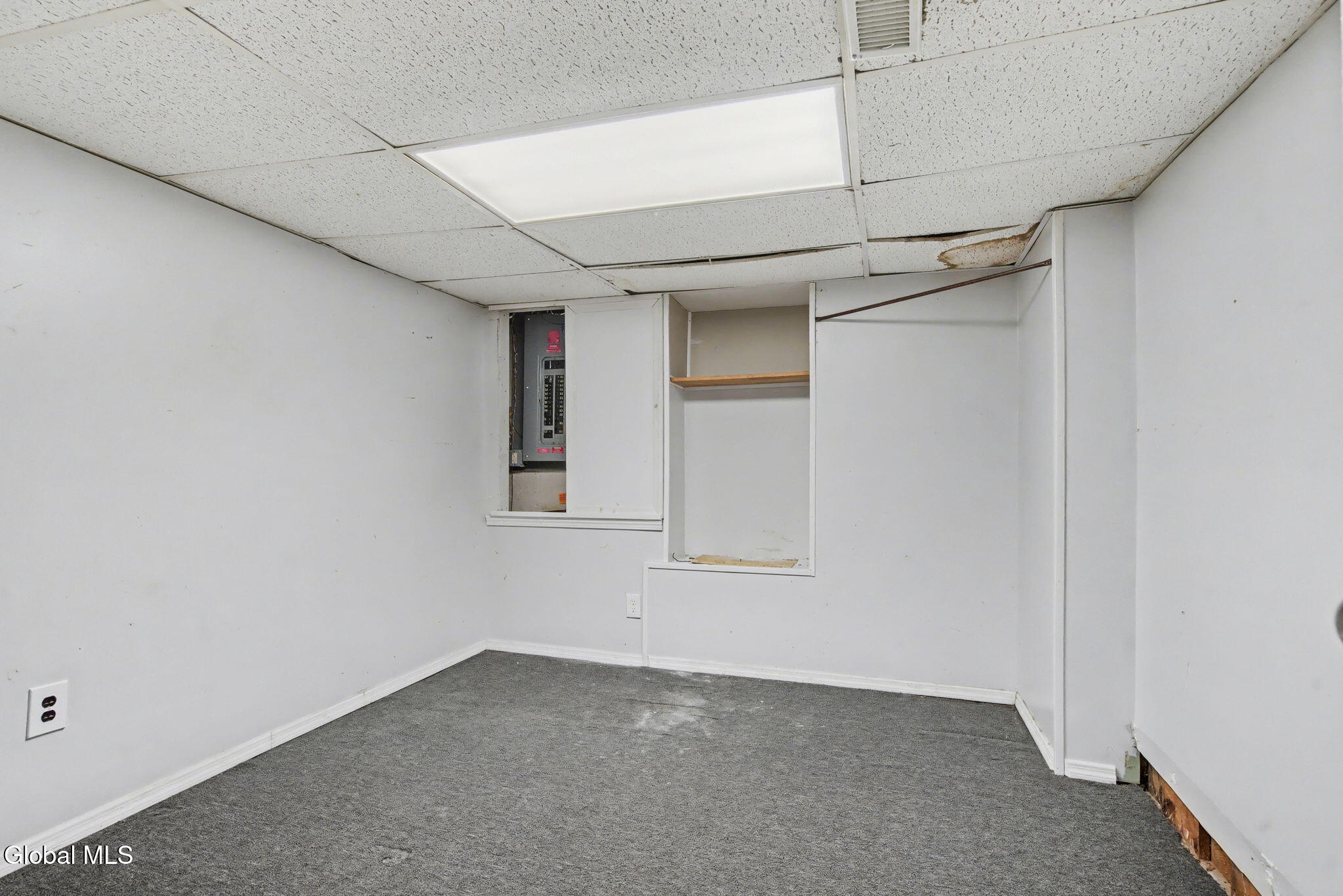 26 Everett Road Colonie NY 12205