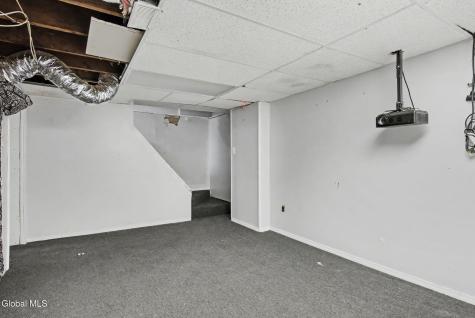 26 Everett Road Colonie NY 12205