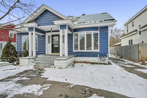 26 Everett Road Colonie NY 12205