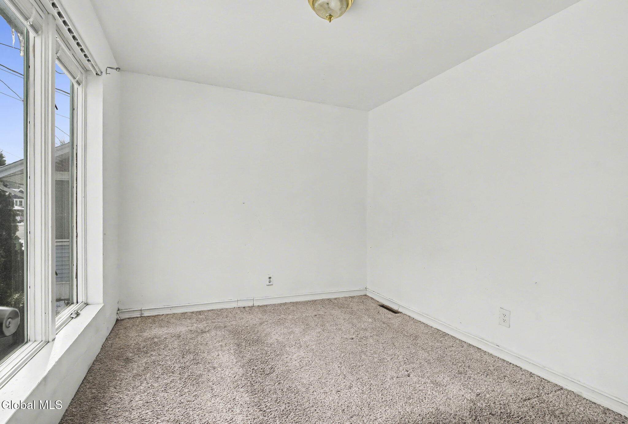 26 Everett Road Colonie NY 12205