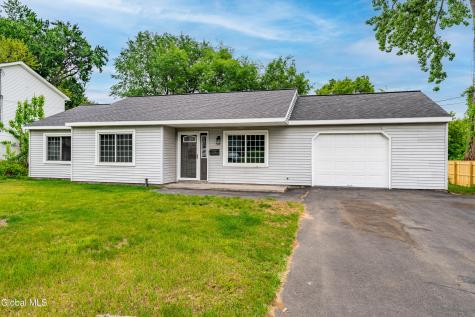 15 Barthol Street Colonie NY 12205