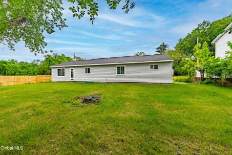 15 Barthol Street Colonie NY 12205