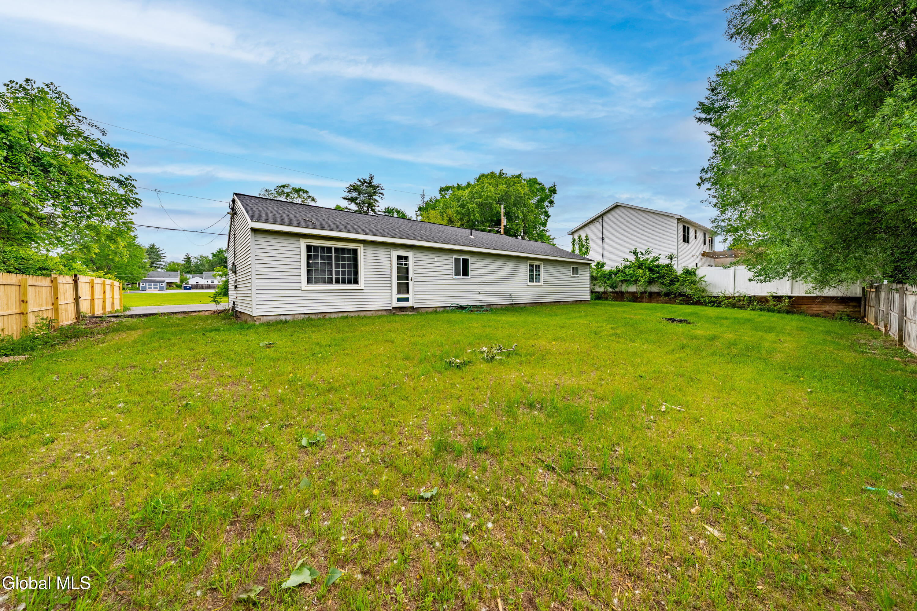 15 Barthol Street Colonie NY 12205