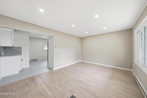 15 Barthol Street Colonie NY 12205