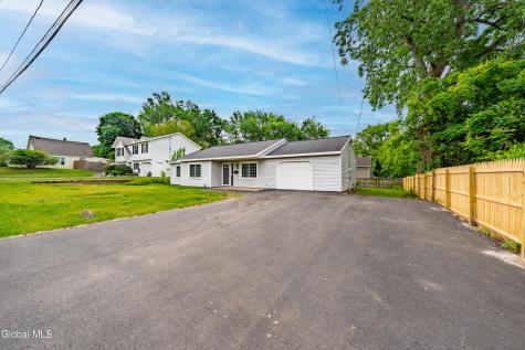 15 Barthol Street Colonie NY 12205