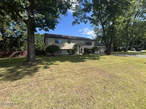 12 Worden Drive Saratoga Springs NY 12866