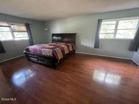 12 Worden Drive Saratoga Springs NY 12866