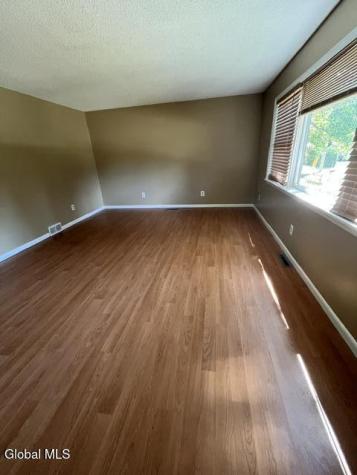 12 Worden Drive Saratoga Springs NY 12866