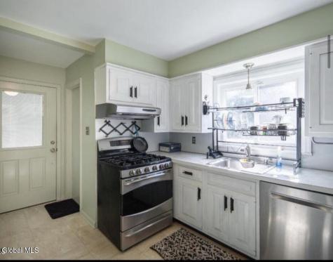 16 Richland Drive Glenville NY 12302