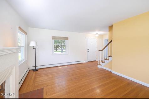 16 Richland Drive Glenville NY 12302