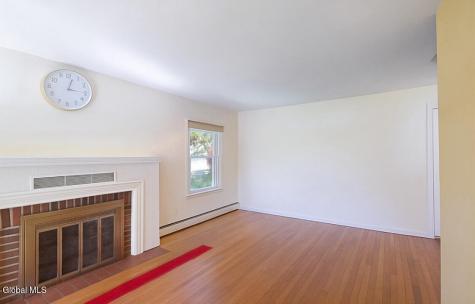 16 Richland Drive Glenville NY 12302