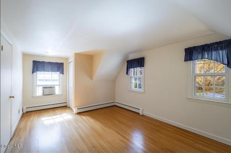 16 Richland Drive Glenville NY 12302