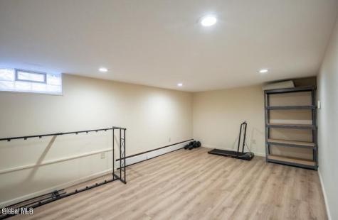 16 Richland Drive Glenville NY 12302