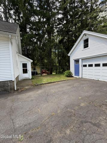 34 Hamilton Street Guilderland NY 12084