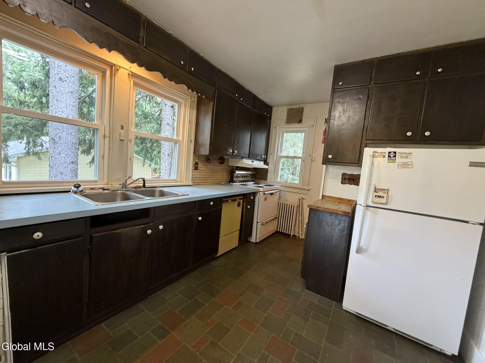 34 Hamilton Street Guilderland NY 12084