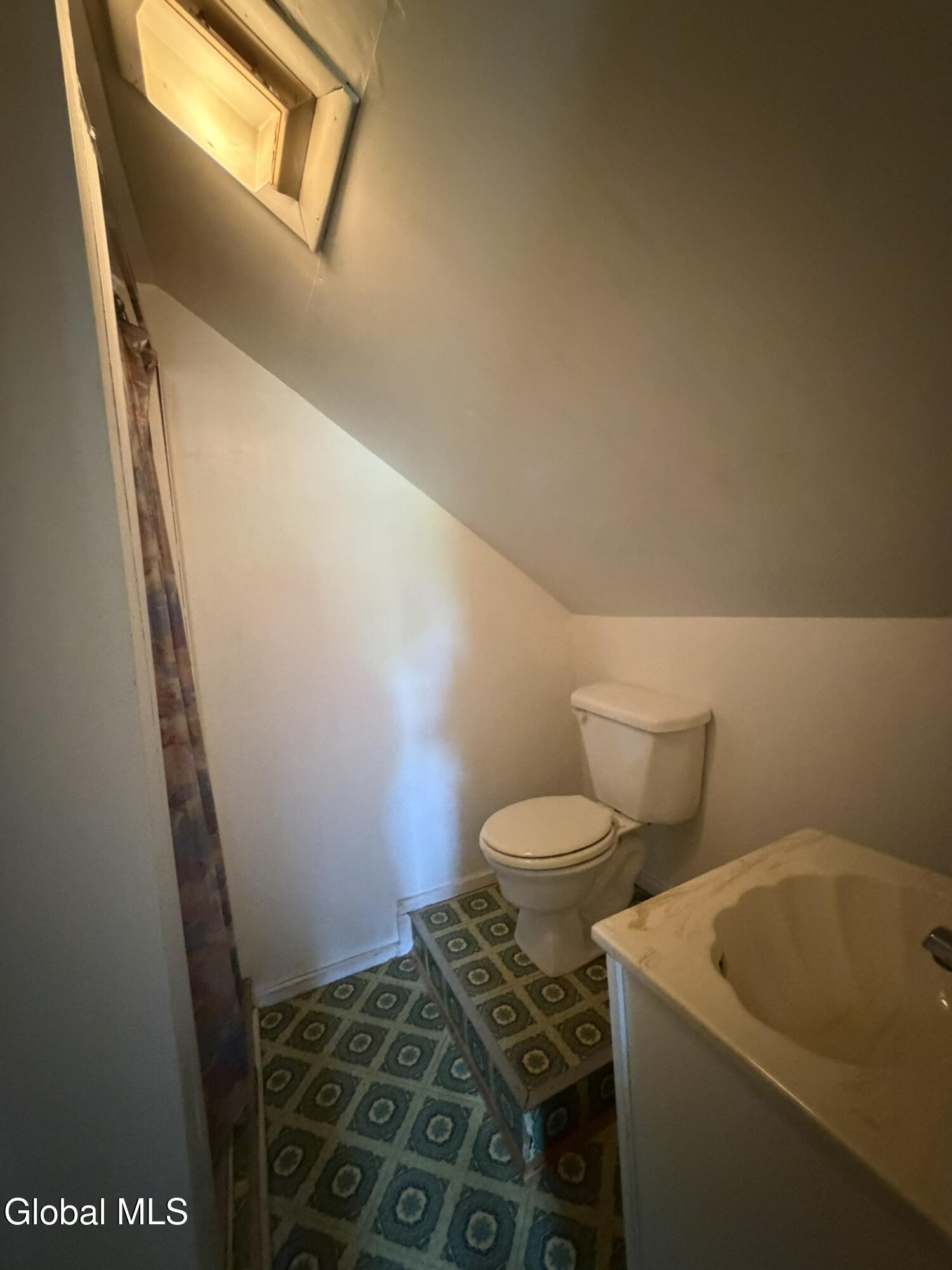 34 Hamilton Street Guilderland NY 12084