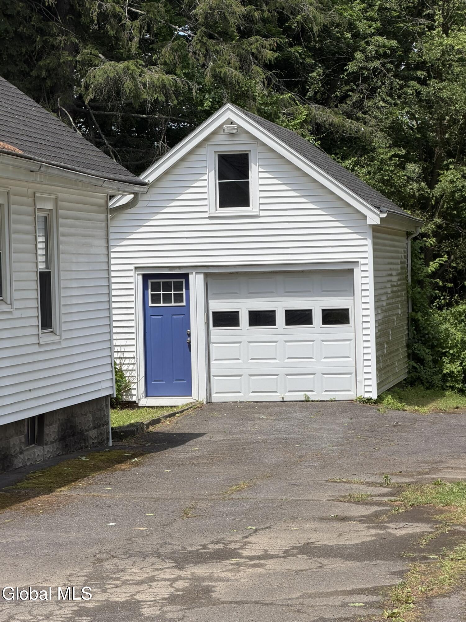 34 Hamilton Street Guilderland NY 12084