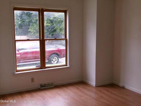 407 Paige Street Schenectady NY 12307
