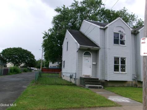 407 Paige Street Schenectady NY 12307