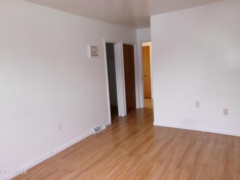 407 Paige Street Schenectady NY 12307