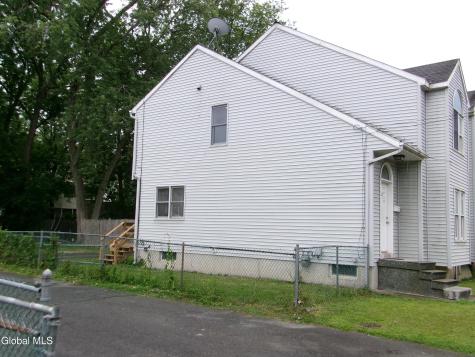 407 Paige Street Schenectady NY 12307