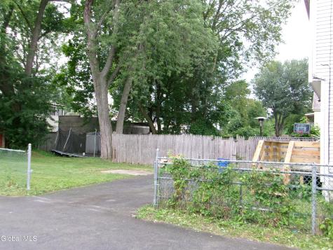 407 Paige Street Schenectady NY 12307