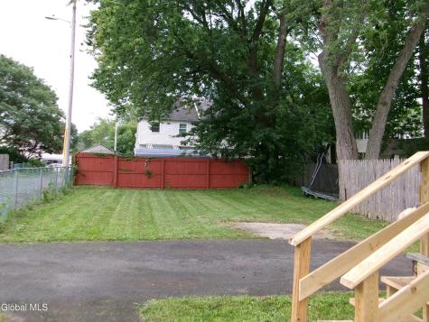 407 Paige Street Schenectady NY 12307
