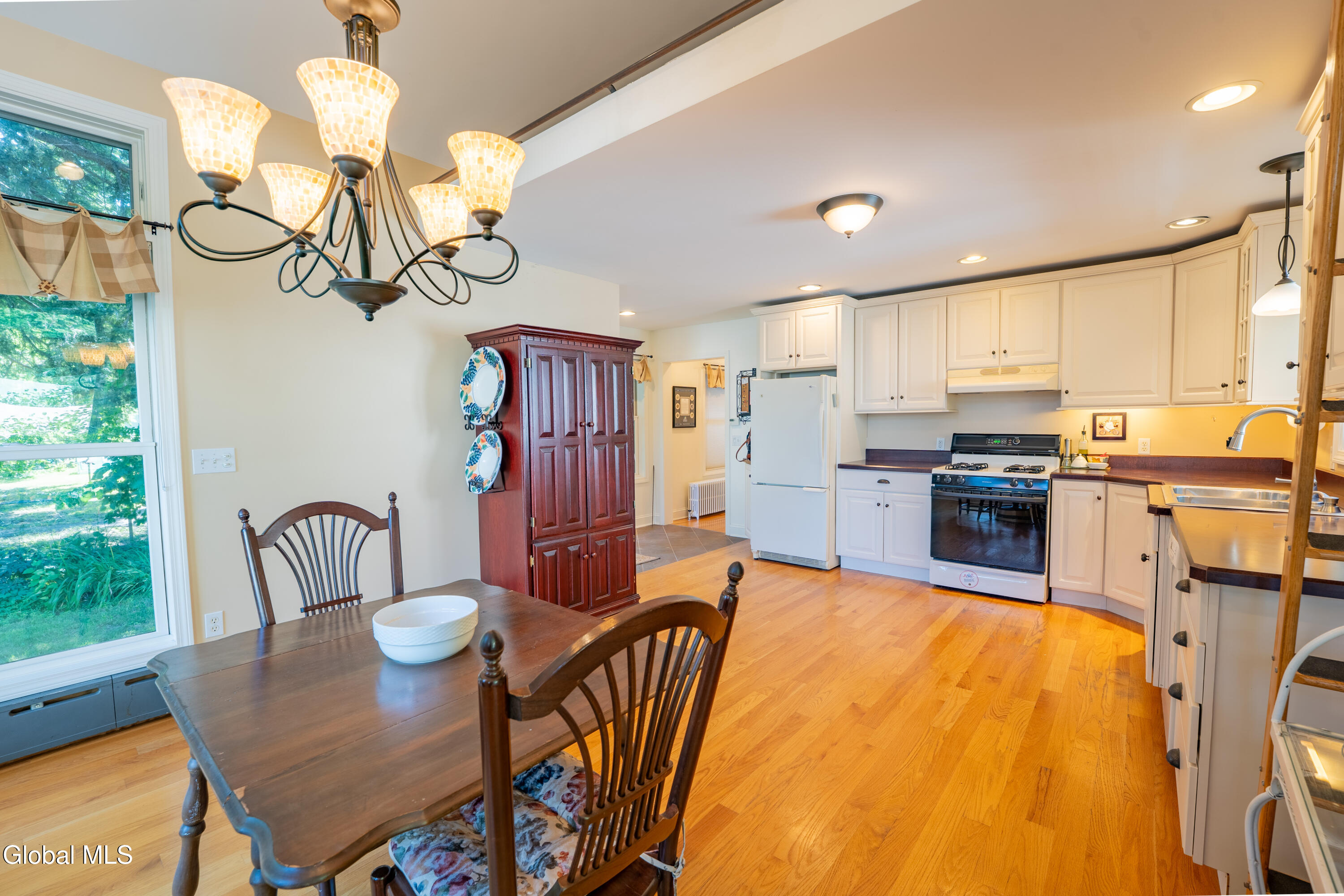139 Lincoln Avenue Saratoga Springs NY 12866