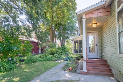 139 Lincoln Avenue Saratoga Springs NY 12866