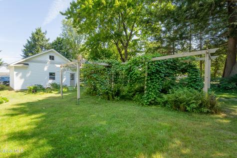 139 Lincoln Avenue Saratoga Springs NY 12866