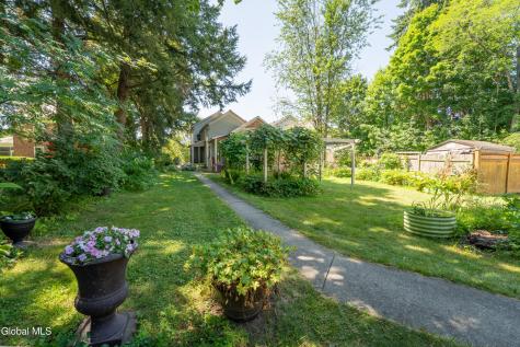 139 Lincoln Avenue Saratoga Springs NY 12866