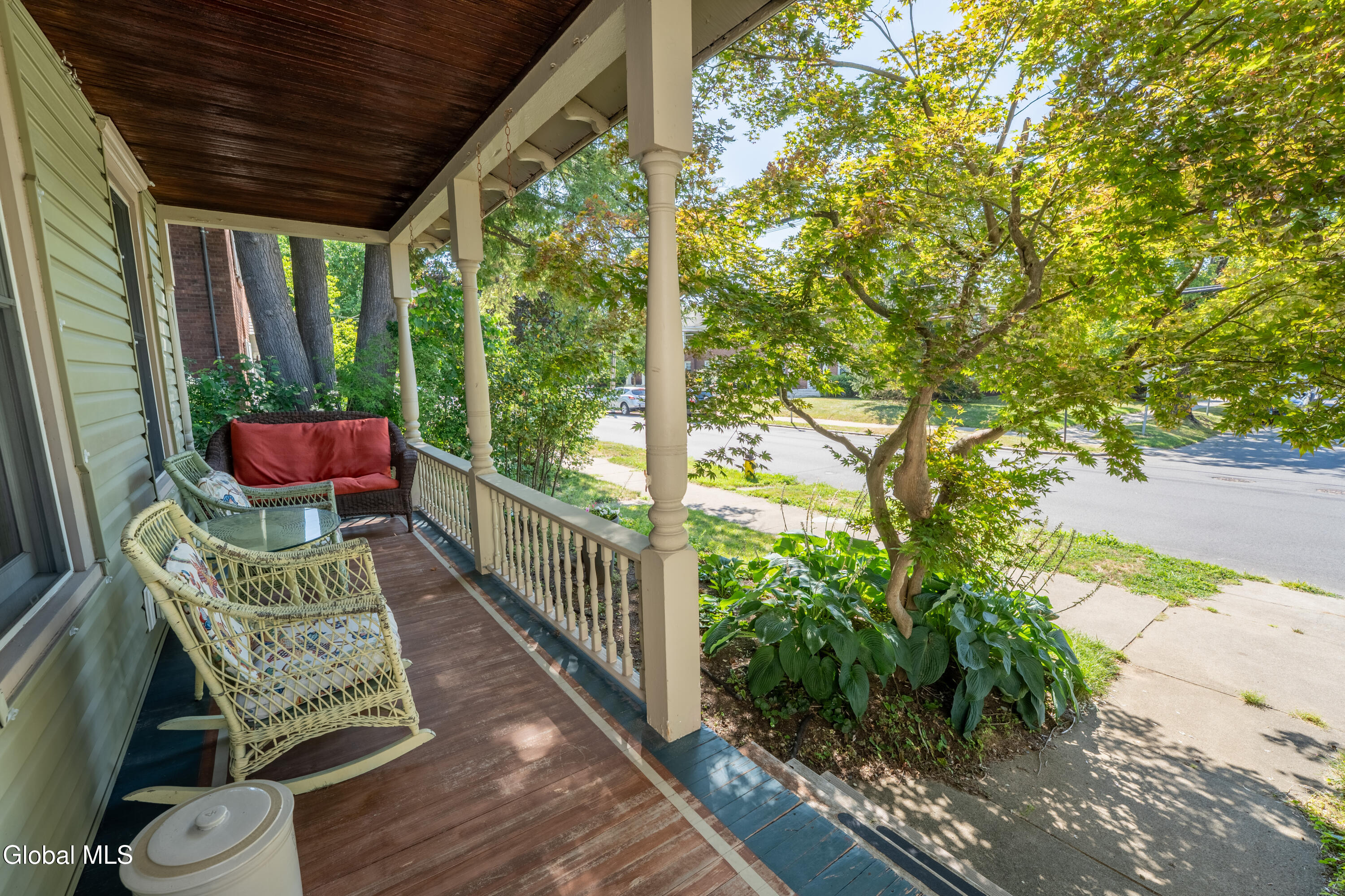 139 Lincoln Avenue Saratoga Springs NY 12866